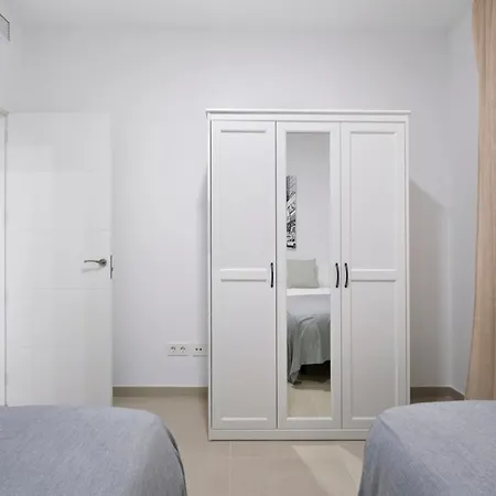 Comfy Centre In شقة مالقة